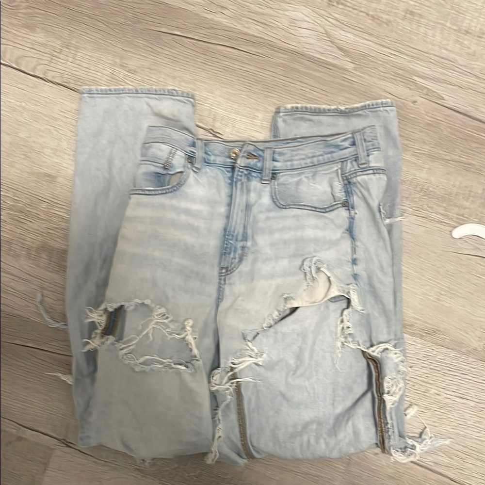 American eagle baggy ripped jeans